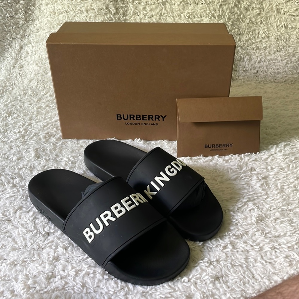 Burberry x kingdom slides